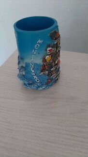 Привезённая подставка для концелярии