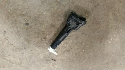 Toyota Camry V50 форсунка омывателя фары правая