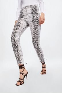 Джинсы Zara