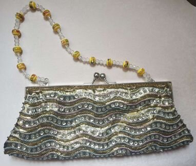 Клатч, расшитый пайетками (новый)