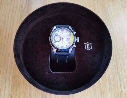 Новые часы Eberhard Champion V Chronograph 31064.1