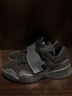 Кроссовки Jordan