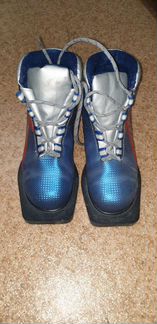 Лыжные ботинки Spine