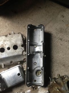 Для Ваз крышку клапанную продаю