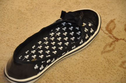 Продаю новые женские туфли