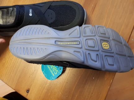 Легкие кроссовки Naturalizer Bzees, р-р 9 (39й)