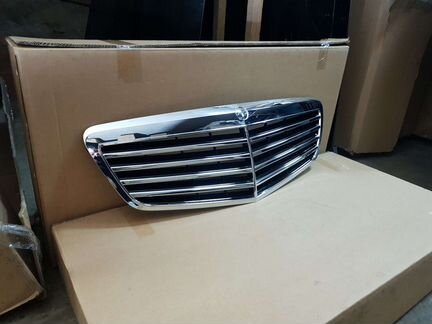 Рещетка радиатора мерседес 221