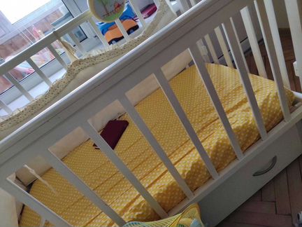 Кроватка детская