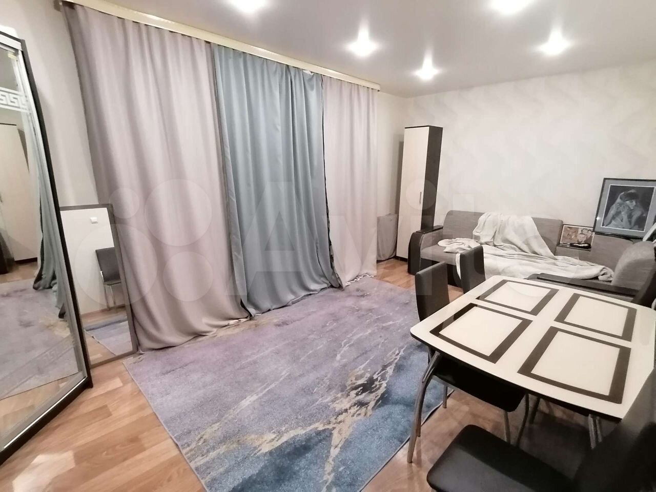  3-room apartment, 70 m2, 3/5 floor.  89825010641 buy 7