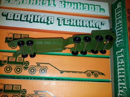 Игрушка СССР тягач маз 537 с платформой тпз