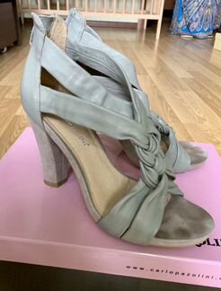 Босоножки кожаные