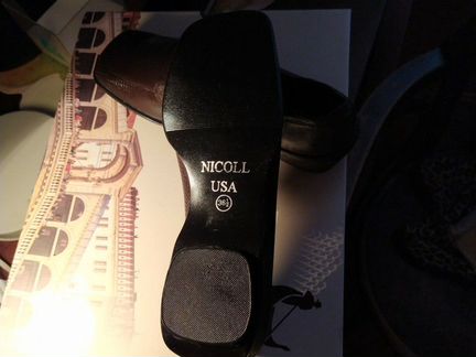 Туфли почти новые,одеты пару раз