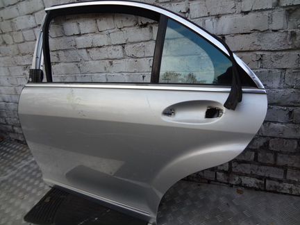 Дверь задняя левая Мерседес 221 длинная база