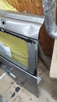 Крышка багажника Хаммер H2