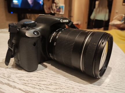 Фотоаппарат Canon 550D с объективом 18-135mm