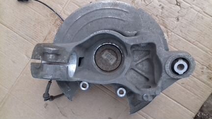 Кулак задний левый в сборе Range Rover Evoque,Эвок