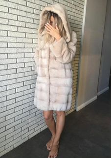 Красивая норковая шуба из Греции