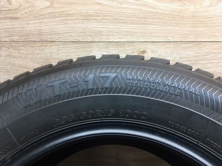 Bridgestone WT17 235/60 R16 100Q
