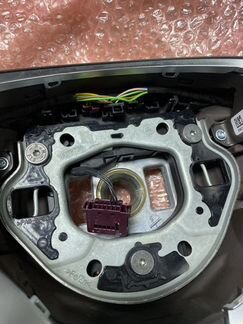 Руль Mercedes коричневый