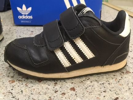 Кроссовки детские adidas 25