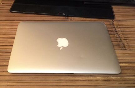 Apple Macbook Air 11’ 2012г. Легкий и компактный
