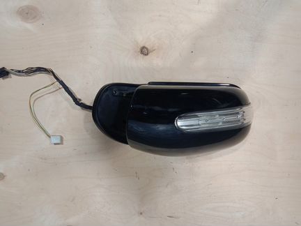 Правое зеркало на Mercedes-Benz W203 C203