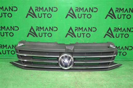 Решетка радиатора Volkswagen Polo 5 sedan 2015