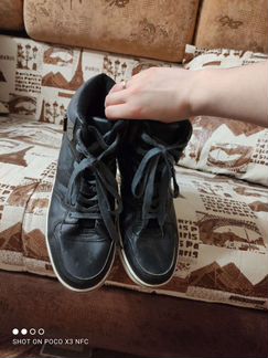 Кроссовки зимние