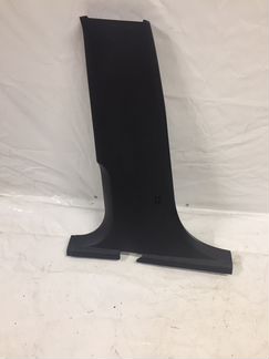 Обшивка средней стойки нижняя Шкода Октавия А5