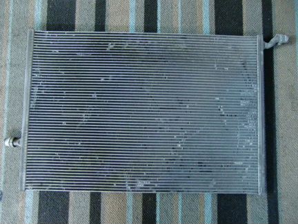 Радиатор дополнительный Mercedes W205 W213 X253