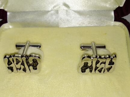 Запонки Mikimoto в подарочной коробке винтаж