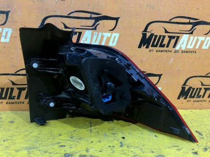 Фонарь наружний задний левый Volkswagen Tiguan 2