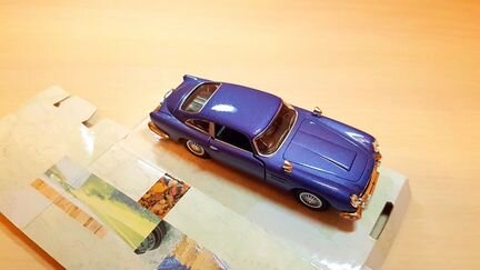 Aston Martin DB5 Cararama 1/43
