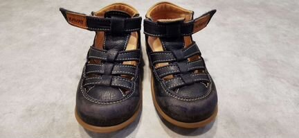 Сандалии Kavat 25