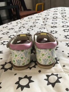 Босоножки для девочки 18 размер