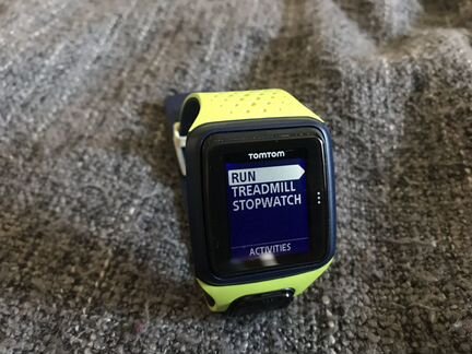 Спортивные часы TomTom Runner GPS