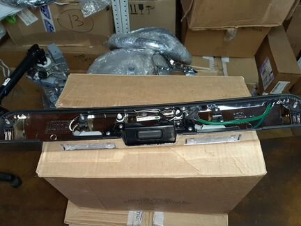 Хром крышки багажника Chevrolet Orlando