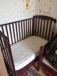 Кроватка гандылян с маятником