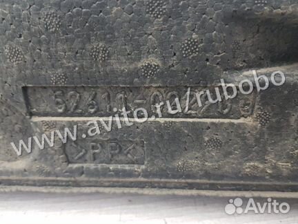 Наполнитель переднего бампера Toyota Corolla E180