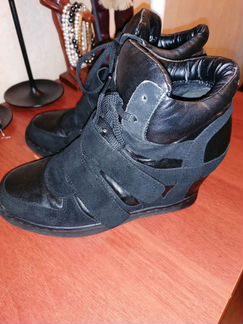 Осенние ботинки