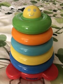 Пирамидка Tomy