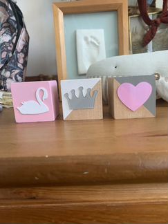 Деревянные кубики для декора в детскую