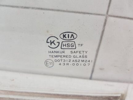 Стекло заднее правое Kia Sportage 1 FE 2001