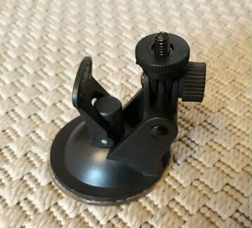 Держатель на лобовое стекло для регистратора