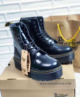 Ботинки Dr. Martens с мехом