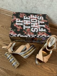 Босоножки бежевые Jeffrey Campbell оригинал
