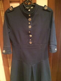 Платье темно-синее с золотыми пугов. Cinema Donna