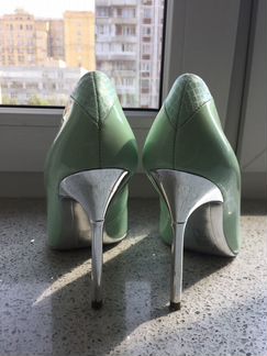 Мятные шпильки Sam Edelman c серебряным каблуком