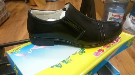 Туфли/полуботинки для мальчика черные кожаные