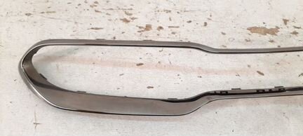 Хром решетки радиатора передний Kia Stinger 1